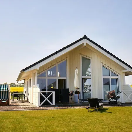 Holiday home Luxuswellnesshaus Seeigel *