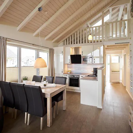 Luxuswellnesshaus Seeigel Holiday home Bliesdorf